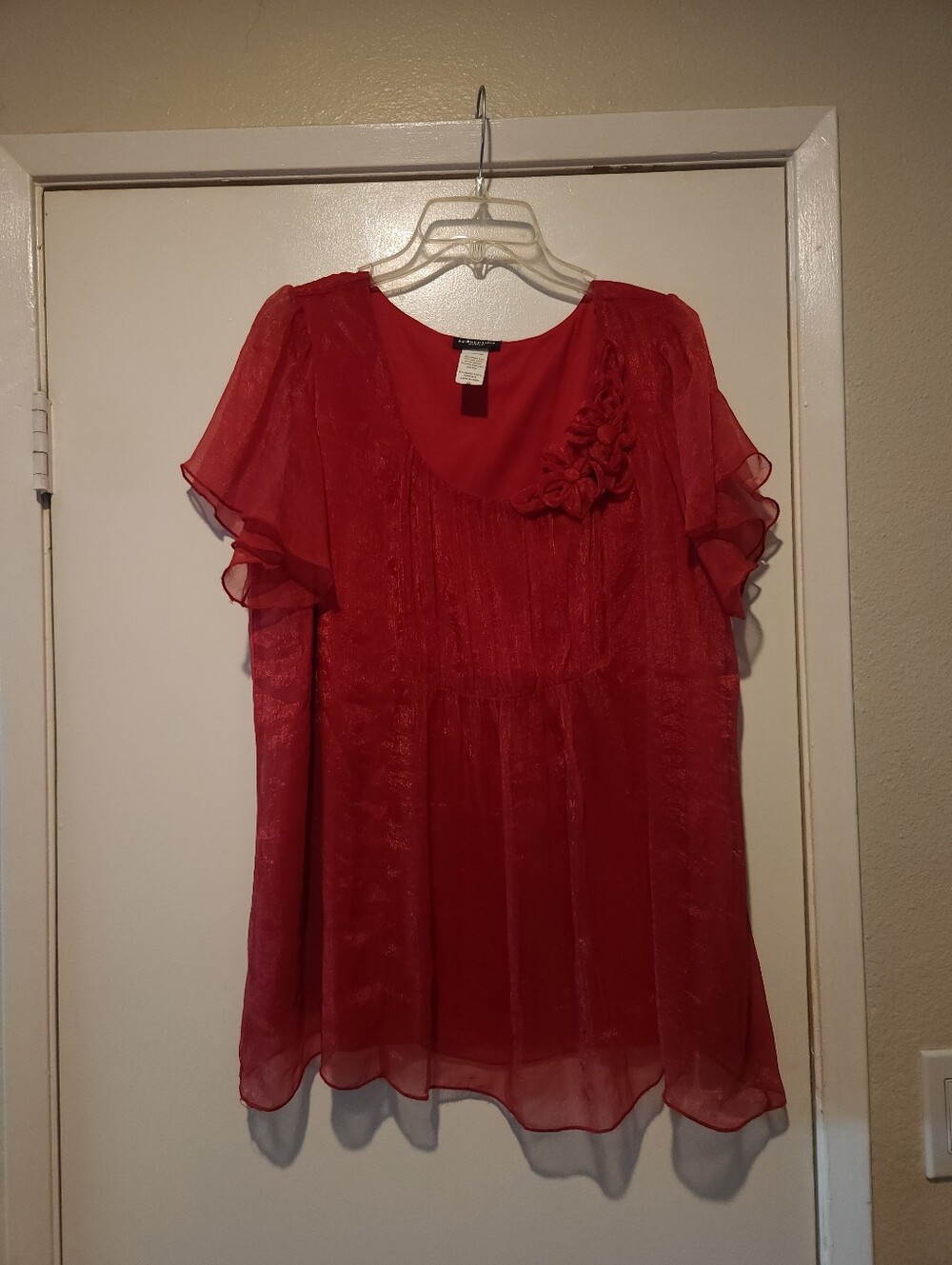 Red Chiffon Flutter Sleeve Women's Top